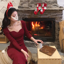 Net red maternity dress autumn and winter Hepburn style French retro small fragrance style red knit sweater long dress