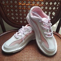 The shopkeeper recommends pink white leather side good breathable womens professional bowling shoes Pink White