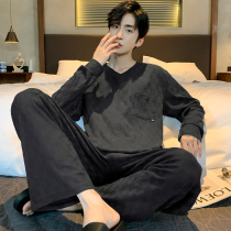 The 2022 new pajamas mens spring and autumn autumn cotton four seasons simple mens home wear set can be worn outside
