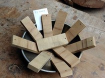 Buy five get one free golden nanmu block instead of camphor wood block white sweater fur moth-proof and insect-proof