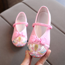 Hanfu shoes girls embroidered shoes Chinese style old Beijing childrens handmade cloth shoes baby ancient princess costume shoes