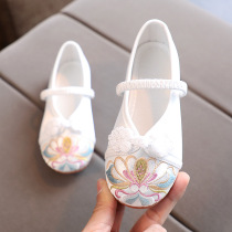 Old Beijing childrens cloth shoes Ancient style princess shoes Ancient costume girls embroidered shoes Baby handmade Hanfu shoes soft bottom