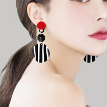 No pierced earrings female temperament ear clip exaggerated free pierced long earrings fashion black and white drop earrings 2021 new trend