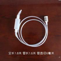 The wine jar takes the wine and the artifact from the straw the hand hands the semi-automatic liquid sub-package to extract the filter wine.