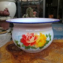 Nostalgic old objects film and television props are good. Xingang brand Tianjin enamel factory is worth collecting and props.