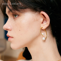 miss fantasy Li Becca 2021 New 925 silver senior sense pearl earrings feminine light luxury earrings