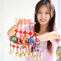  Ethnic style pendant Embroidered sachet features Chinese wind chimes Wind chimes small pendant Chinese knot elementary school gift