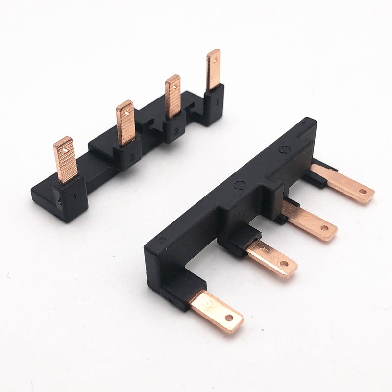Under-module jumper pressure combined open-flow air-connection new type of electric 2p over-row copper row connection
