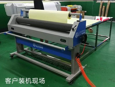 High-density weighted rubber roller pneumatic laminating machine electric semi-automatic cold laminating machine advertising photo KT board film Machine