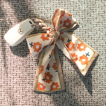 Car keychain pendant Female high-end braided ribbon bow lanyard horseshoe buckle key chain ring bag pendant