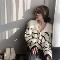 First Love Paradise 2021 autumn and winter New Net red INS Wind MAO clothes lapel black and white striped knitted cardigan sweater