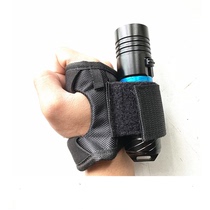 Diving special flashlight cover Outdoor strong light flashlight fixed arm cloth cover Fish catching riding mountaineering gloves device