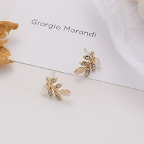  2020 new trendy French temperament retro earrings female diamond-set leaf earrings S925 silver needle niche earrings A169