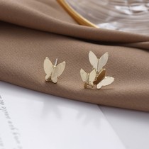  S925 silver needle Japanese and Korean temperament cute asymmetrical butterfly earrings female cold wind simple small earrings female A84