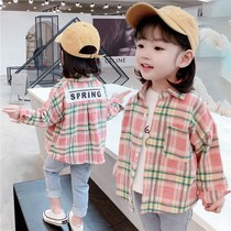  Girls shirts 2021 spring new Korean childrens plaid long-sleeved tops middle and small childrens Western style girls shirts tide