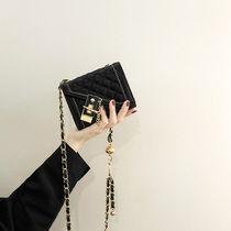 This years popular mini bag womens 2021 new autumn winter diamond grid chain advanced sense shoulder crossbody small square bag