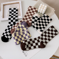 (2 pairs) Classic checkerboard simple fashion socks