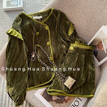 (original small crowdsourced) French little fragrant wind suit woman 2023 autumn and winter female senior gold velvet short dress Two sets
