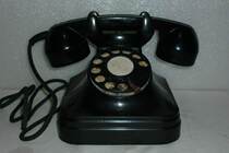 (Yaolan) Old dial telephone Blackglue wood telephone 78 annual production of nostalgic decorative pendulum photography film and TV