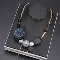 Korean fashion blue camellia pearl short money chain Korean temperament clavicle chain Sweater chain accessories pendant tide