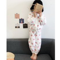 ins soft soft soft waxy half-sided Velvet girl pajamas autumn and winter flannel strawberry parent-child thickening childrens home clothes