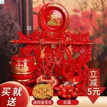 Redwood crafts ornaments red and sour branches