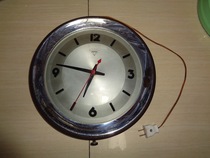 Feiyitang}Wall clock (Bao Lao Fidelity)electric clock electric meter Diamond brand Shanghai output in the 1960s