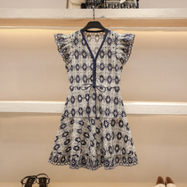 French temperament design sense niche socialite spring and summer high-end short-sleeved heavy industry light luxury small fragrance lace dress