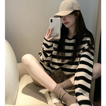 2021 new autumn lazy wind loose black and white striped clothes female slim versatile design sense niche clothes