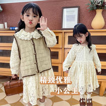 Female baby autumn dress Western style 2021 new lapel lace skirt girls Korean vest two-piece tide