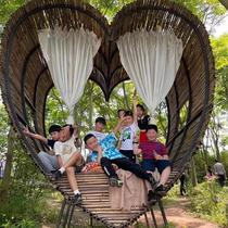 Bali outdoor swing Net red card card Birds Nest courtyard creative shooting hanging chair outdoor wedding arrangement props chair