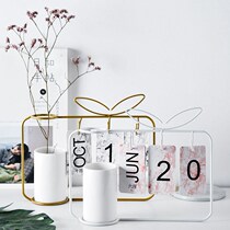 Calendar ornaments Taipei European creative wrought iron ins wind ceramic bottle calendar personalized desktop ornaments