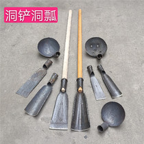 Hand-forged digging tool for digging pole holes