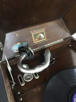 Western antique 20s dog tag HMV box-style hand-cranked vinyl phonograph