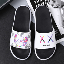 Slippers men outside wearing summer 2022 new trends in Korean version Home anti-slip deodorant beach lovers sandals