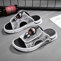 Slippers Mens Summer New Non-slip Casual Beach Shoes Outwear Trend Ins Soft Bottom Outdoor Deodorized Wear Sandals