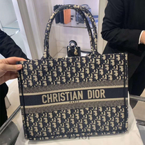 The official recommendation Dior 21 new canvas embroidery portable tote shopping bag hardware film is suitable for