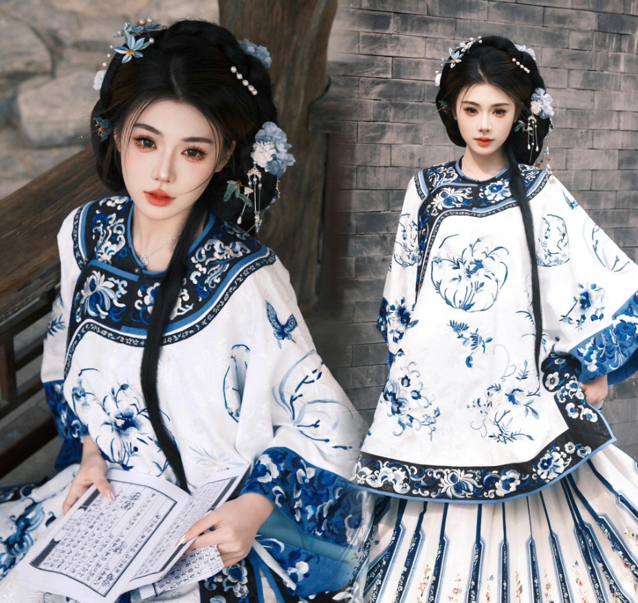 青花瓷 刺繍丸襟氅衣 白青色トップス　清漢女　中華風漢服　新中式成人式　着物和服 To Alice - 青花瓷 刺繍丸襟氅衣 白青色トップス 清漢女 中華風漢服 新