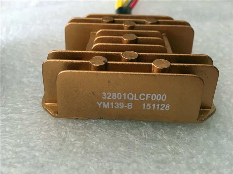 20213r Shuai qm125 light riding charging I voltage regulator for motorcycle-winning rectifier Fuqm125