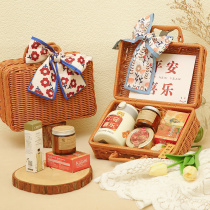 38 Womens Day Gift Gifts Girlfriend GiftFriendFedsSenior Teacher and Staff Gift Box