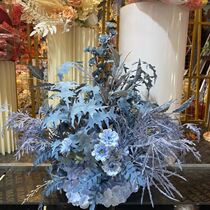 Wedding site decoration decoration flowers Wedding ground row flowers Road leading hotel catwalk Floral rural outdoor blue flowers
