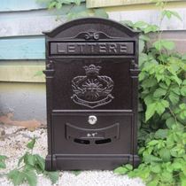 European Villa mailbox outdoor waterproof letter box hanging wall creative post box with lock opinion box retro mailbox