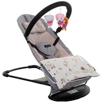 The baby's sleeping artifact the baby's back the car's mother automatically took the free hands and the 3-year-old baby's rocking chair to play