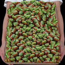 This year the new cargo farmhouse Baoshan Green Heart is set to burn the broad beans dried and fried peas and the bean nuts are eaten with small packaging.