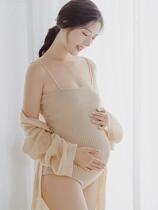 -Pregnant womens photo clothing new studio maternity clothing package shows thin mummy photo private room art photography pregnant women