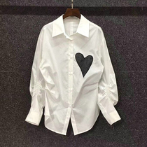 Early autumn new 2021 French long-sleeved white shirt thin chic small shirt design sense niche short top