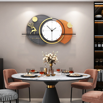 Net red fashion 2021 new living room wall clock watch light luxury modern simple dining room decorative painting clock wall watch