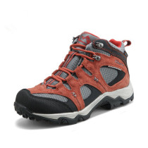 Broken tail cargo clearance original single male and female couples leather Waterproof high-end rainy season adventure outdoor hiking shoes