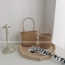 Korea ins hand-woven straw handmade basket bamboo basket desktop storage small basket room decoration shooting props