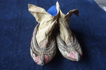 Xiangyin Pavilion looking for friends Qianxi Miao Kraft bottom silk thread hand embroidery about 36 yards c-817